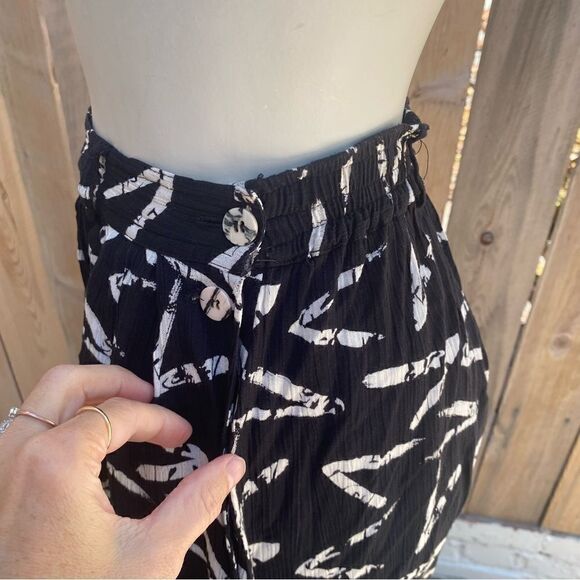 Evan Picone Vintage 1980s black and white graphic midi skirt - Picture 7 of 9